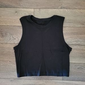 Lululemon crop top